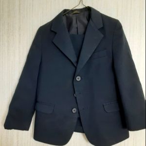 Claiborn suit size 7